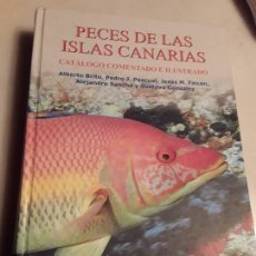 Libros de segunda mano: PECES DE LAS ISLAS CANARIAS. CATÁLOGO COMENTADO E ILUSTRADO. VVAA. RARÍSIMO. LEMUS, 2002.