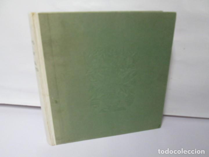 Libros de segunda mano: EL LIBRO DEL JARDIN Y DE LA TERRAZA. SELECCIONES DEL READER&acute;S DIGEST 1970 - Foto 1