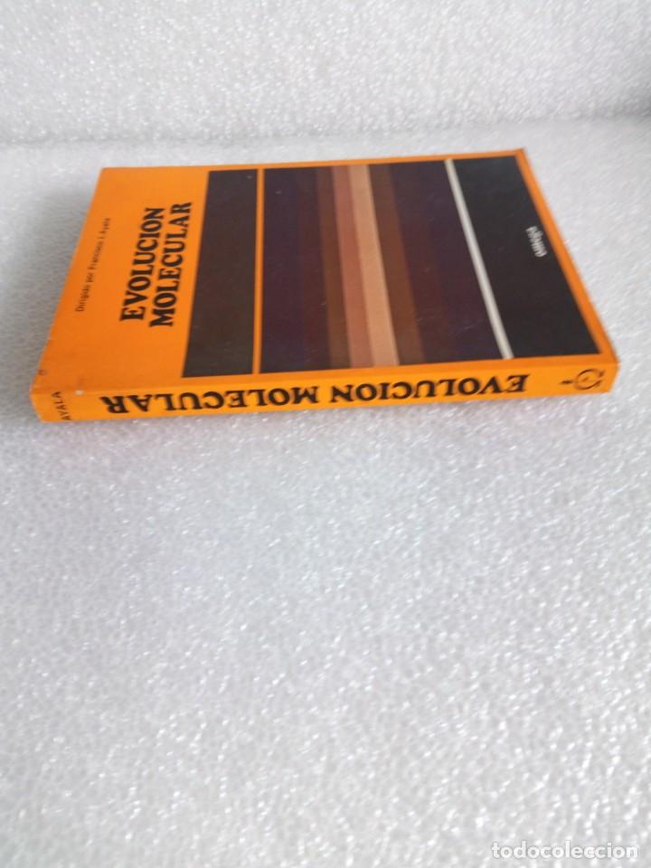 Libros de segunda mano: EVOLUCION MOLECULAR. AYALA, Francisco J - Foto 2