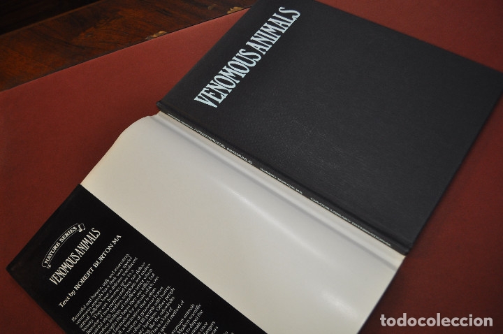 Libros de segunda mano: venomous animals - robert burton - idioma ingl&eacute;s - FFB - Foto 2