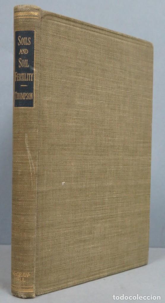 Libros de segunda mano: SOILS AND SOIL FERTILITY. THOMPSON - Foto 1