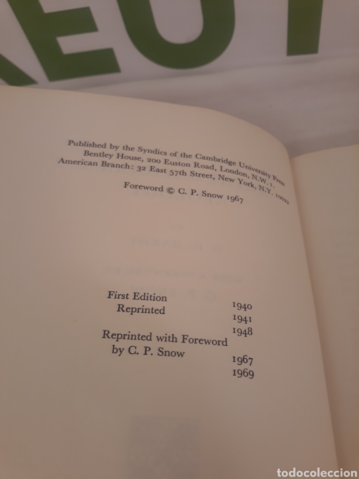 Libros de segunda mano de ciencias: A Mathematicians apology.Csmbridge university press. - Foto 4