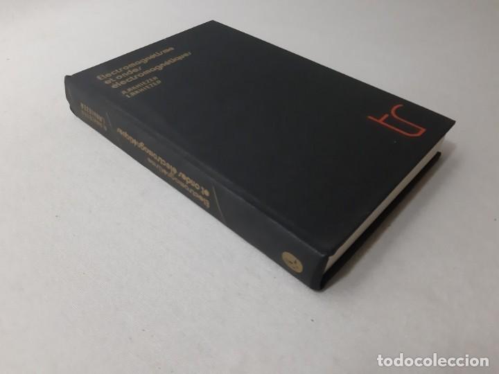 Libros de segunda mano de ciencias: &Eacute;lectromagn&eacute;tisme et ondes &eacute;lectromagn&eacute;tiques - Akhizer, A & Akhizer, I. - Foto 2
