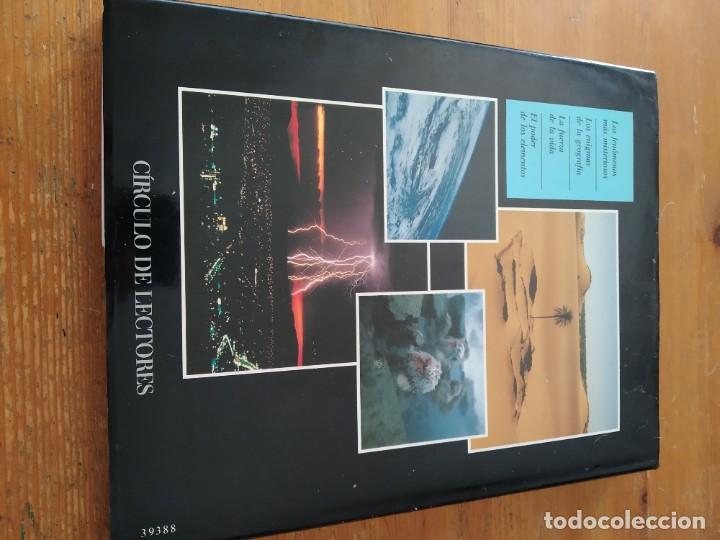 Libros de segunda mano: Atlas de los fen&oacute;menos naturales. Philip Whitfield. - Foto 2