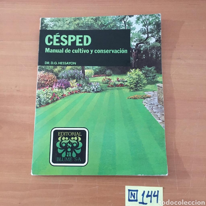 Libros de segunda mano: C&eacute;sped - Foto 1