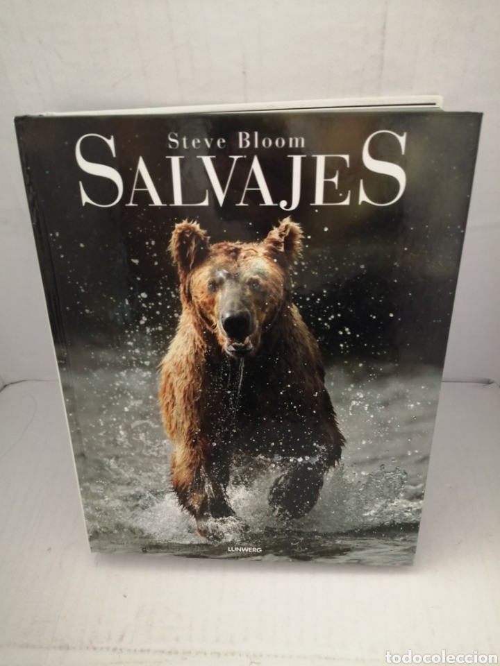 Libros de segunda mano: Salvajes de Steve Bloom - Foto 1