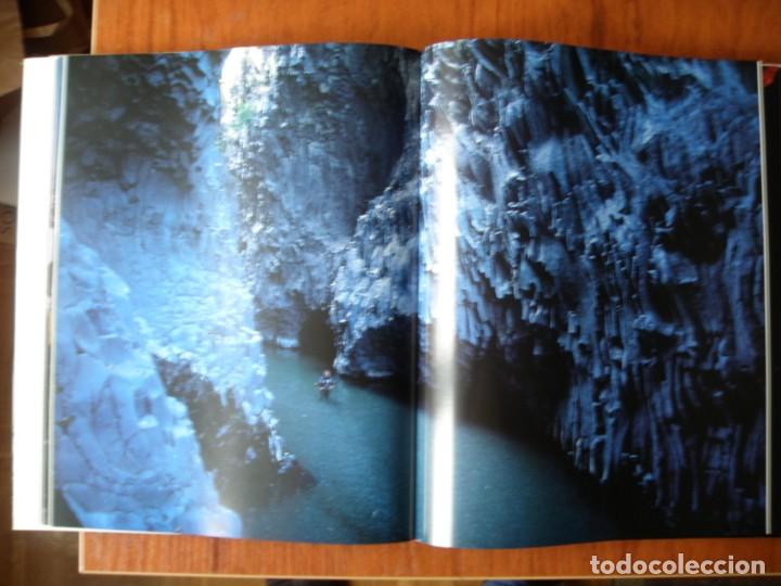 Libros de segunda mano: LIBRO LOS HOMBRES Y LOS VOLCANES - Foto 4