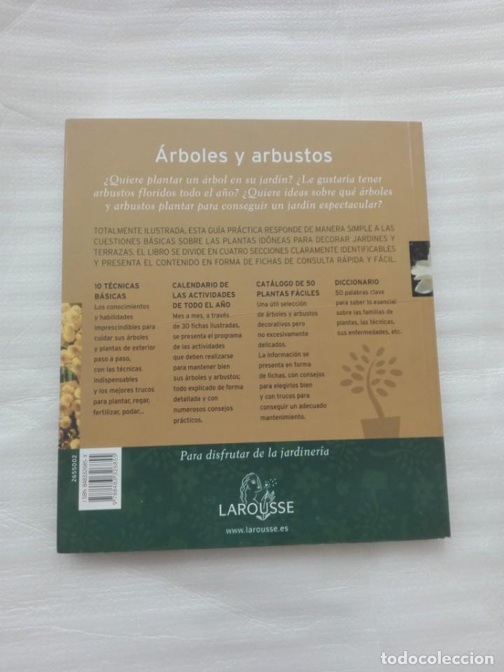 Libros de segunda mano: LIBRO ARBOLES Y ARBUSTOS - EDITORIAL LAROUSSE - Foto 2
