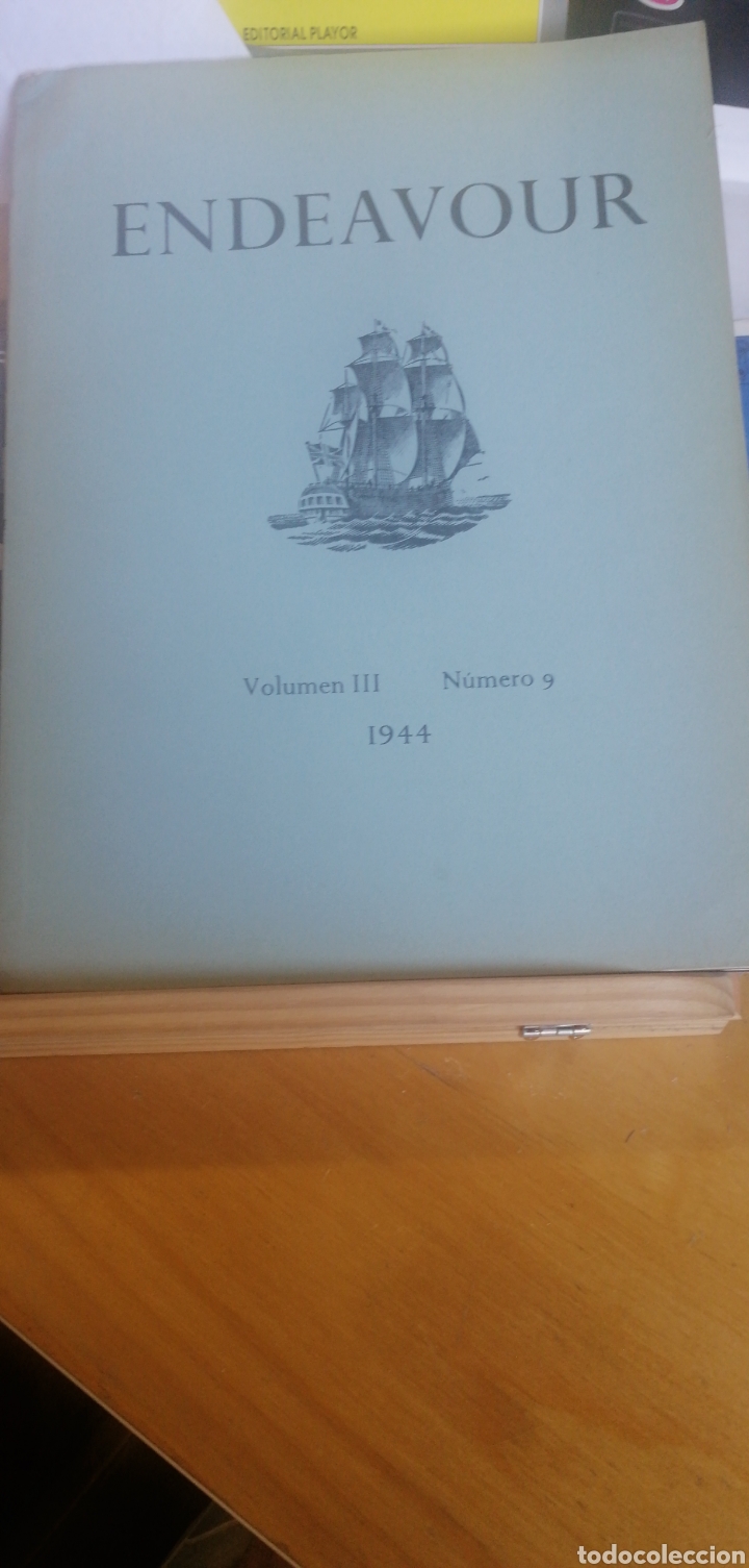 Gebrauchte B&uuml;cher der Wissenschaften: Endeavour. Vol II Enero 1944. Ideas antiguas y modernas sobre la gravitacion. E. TR. Whittaker etc