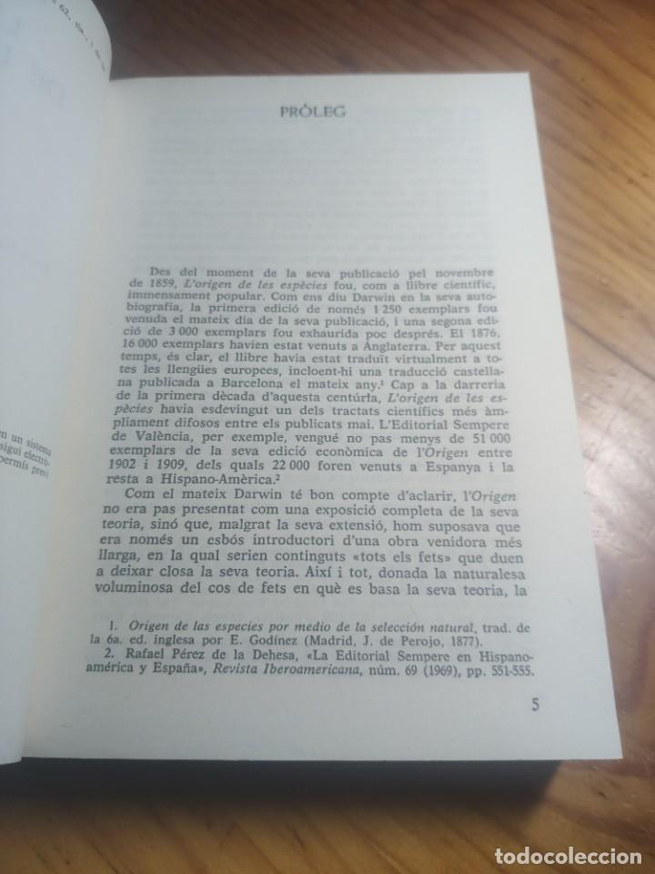 Libros de segunda mano: Darwin, Charles: Lorigen de les esp&egrave;cies. (Cl&agrave;ssics del pensament modern, 1). - Foto 4