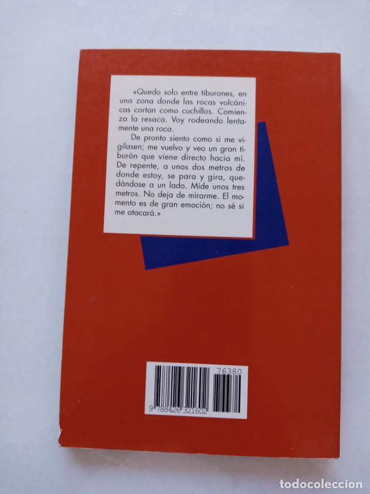 Libros de segunda mano: ANIMALES TRAS LA CAMARA FERNANDO L. RODRIGUEZ - Foto 2