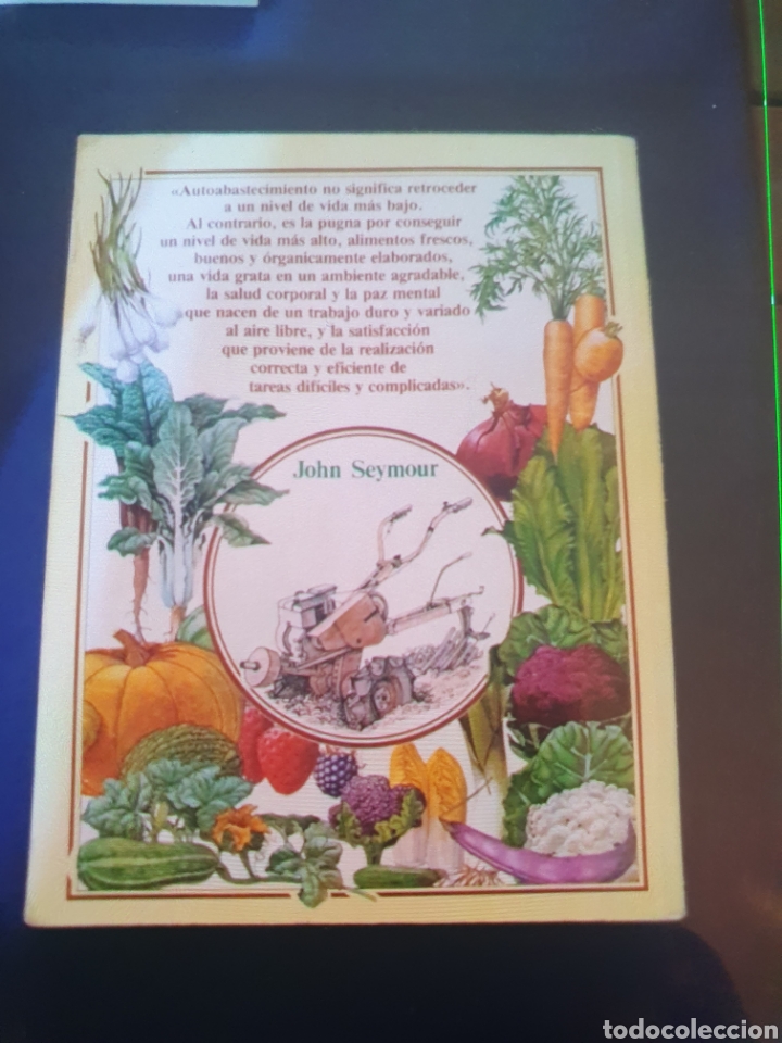 Libros de segunda mano: LA VIDA EN EL CAMPO Y EL HORTICULTOR AUTOSUFICIENTE EDITORIAL BLUME - Foto 2