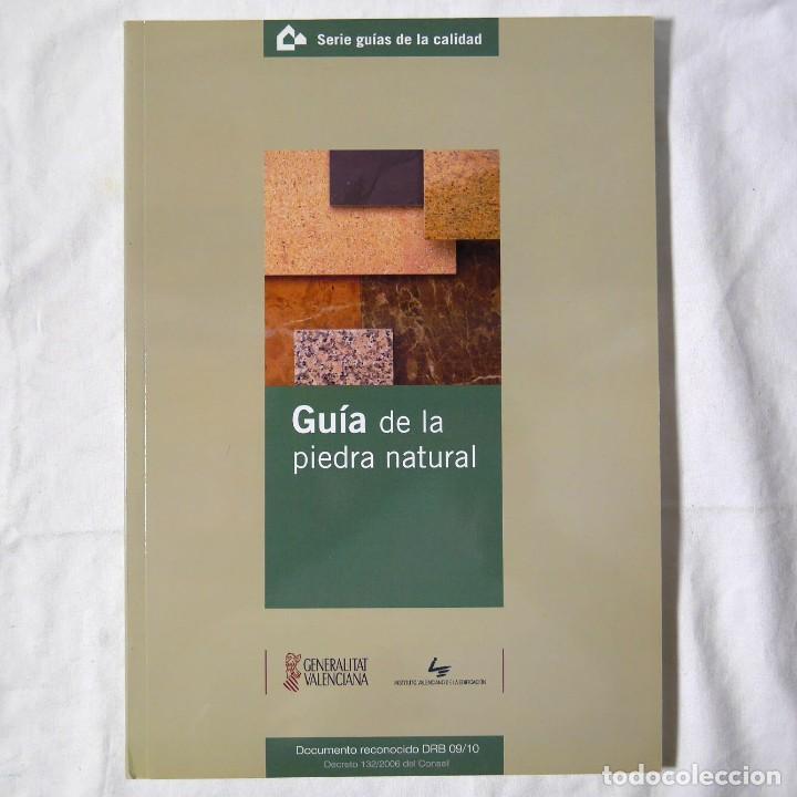 Libros de segunda mano: Gu&iacute;a de la piedra natural, 2011 - Foto 1