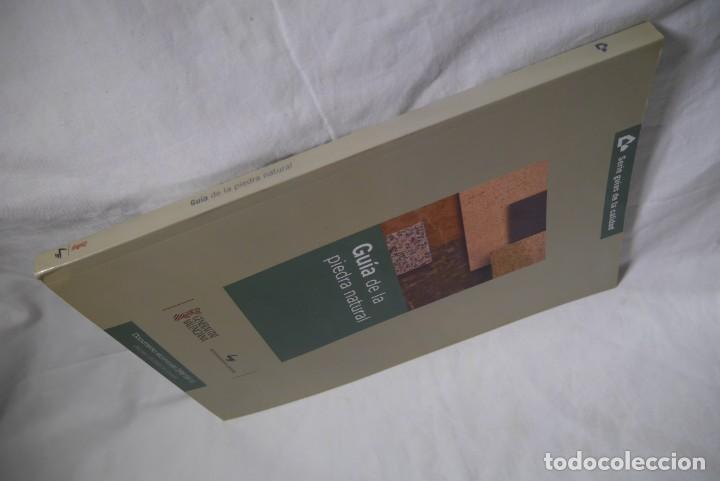Libros de segunda mano: Gu&iacute;a de la piedra natural, 2011 - Foto 3