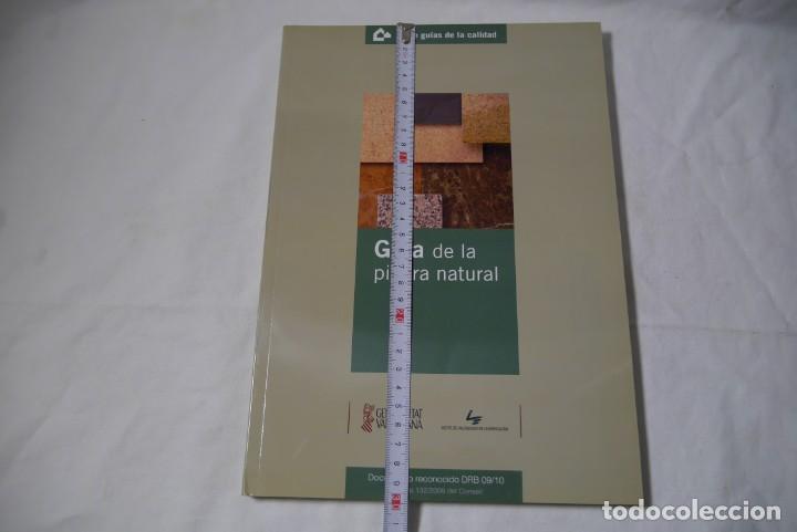 Libros de segunda mano: Gu&iacute;a de la piedra natural, 2011 - Foto 4