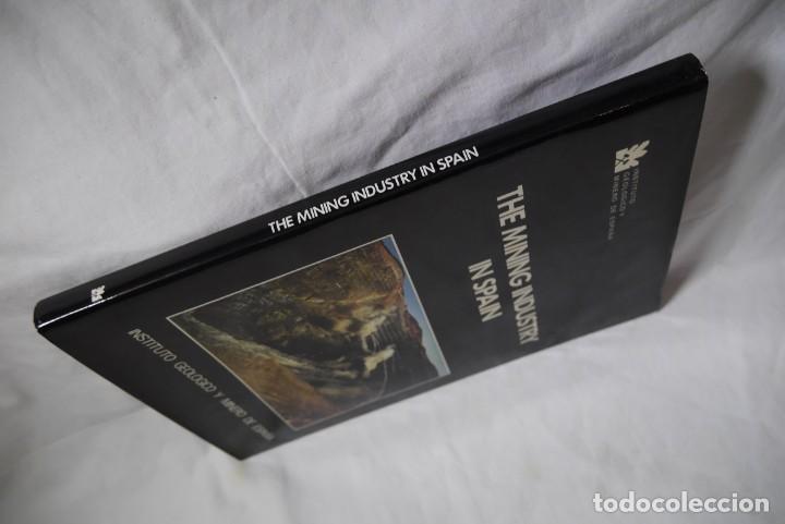 Libros de segunda mano: The mining industry in Spain, 1987, en ingl&eacute;s - Foto 3