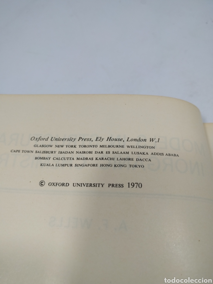 Libros de segunda mano de ciencias: Models un structural inorganic Chemistry. A F Wells - Foto 4