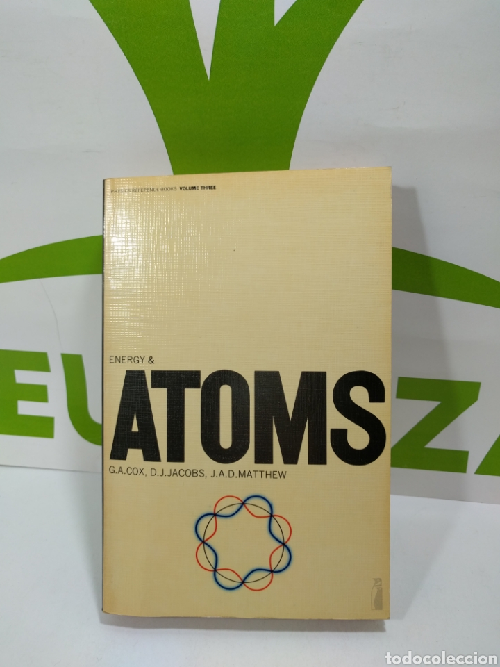 Libros de segunda mano de ciencias: Energy & &Aacute;tomos. Physics reference books Volume three - Foto 1