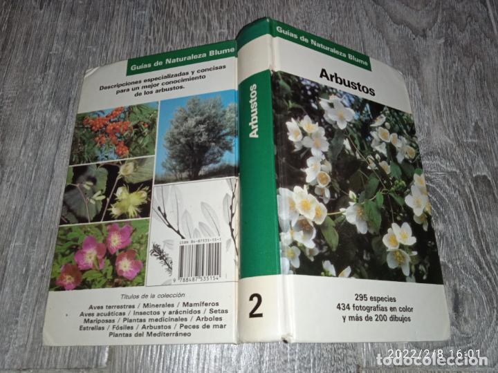 Libros de segunda mano: Libro arbustos GU&Iacute;A DE NATURALEZA BLUME - Foto 2