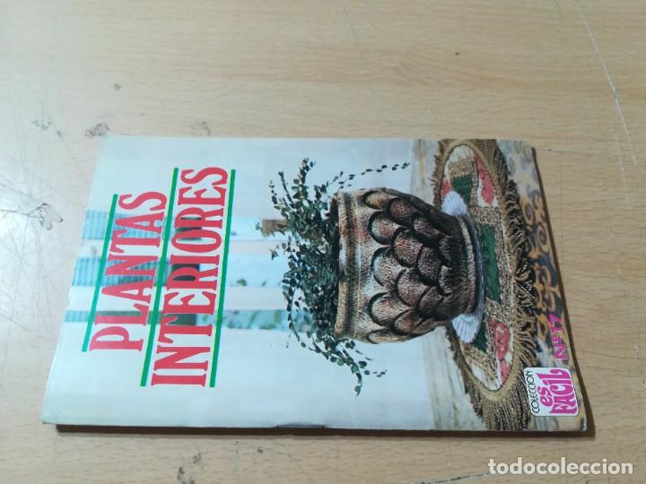 Libros de segunda mano: PLANTAS INTERIORES / 17 COLECCI&Oacute;N ES FACIL / AO32 - Foto 1