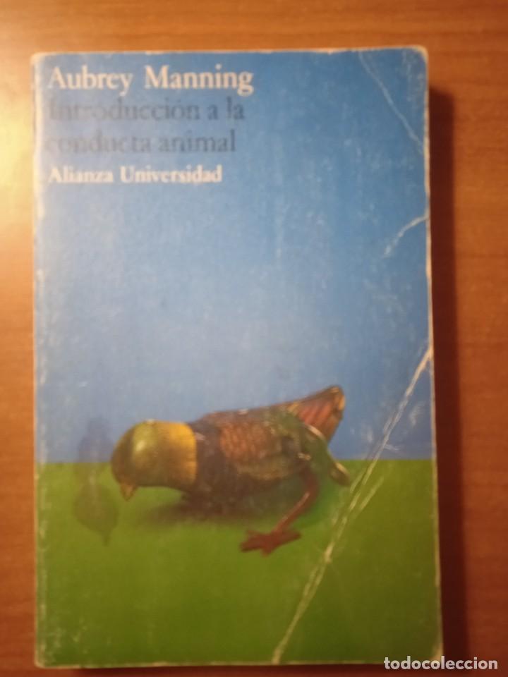 Libros de segunda mano: Introducci&oacute;n a la conducta animal.- Manning, Aubrey - Foto 1