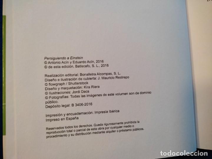 Libros de segunda mano de ciencias: Persiguiendo a Einstein Antonio y Eduardo Ac&iacute;n Editorial Bonalletra Alcompas 2016 - Foto 4