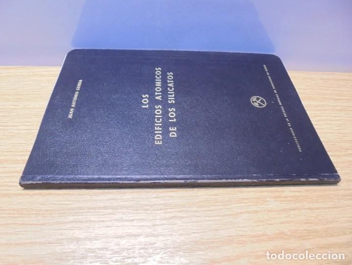 Libros de segunda mano: LOS EDIFICIOS ATOMICOS DE LOS SILICATOS. JUAN ANTONIO COMBA. ESCUELA INGENIEROS DE MINAS 1946 - Foto 4