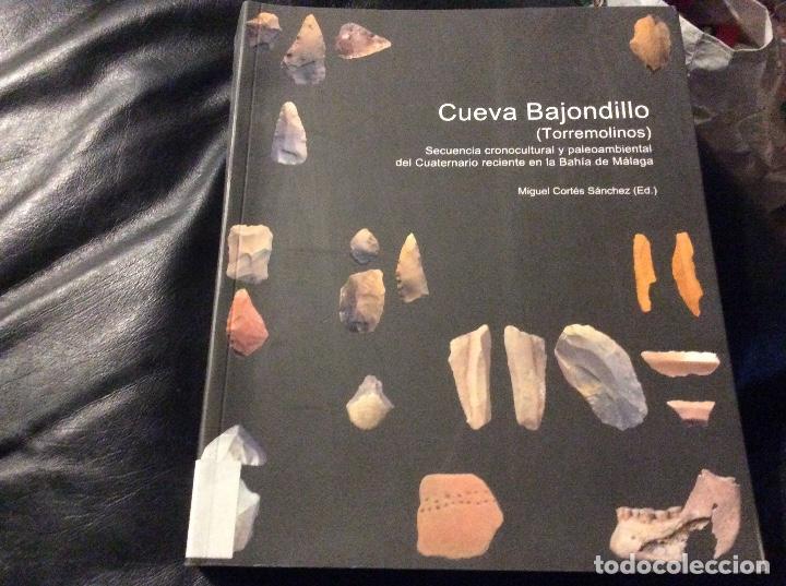 Libros de segunda mano: CUEVA BAJONDILLO (TORREMOLINOS) - MIGUEL CORT&Eacute;S S&Aacute;NCHEZ - Foto 1