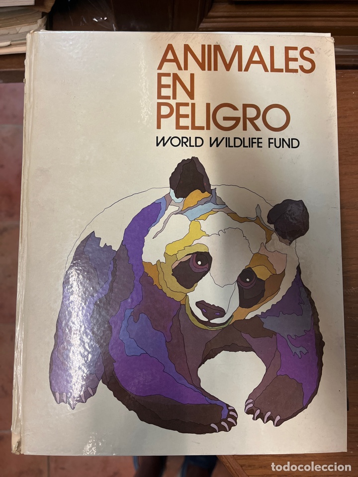 Libros de segunda mano: Animales en peligro. World wildlife fund. - Foto 1