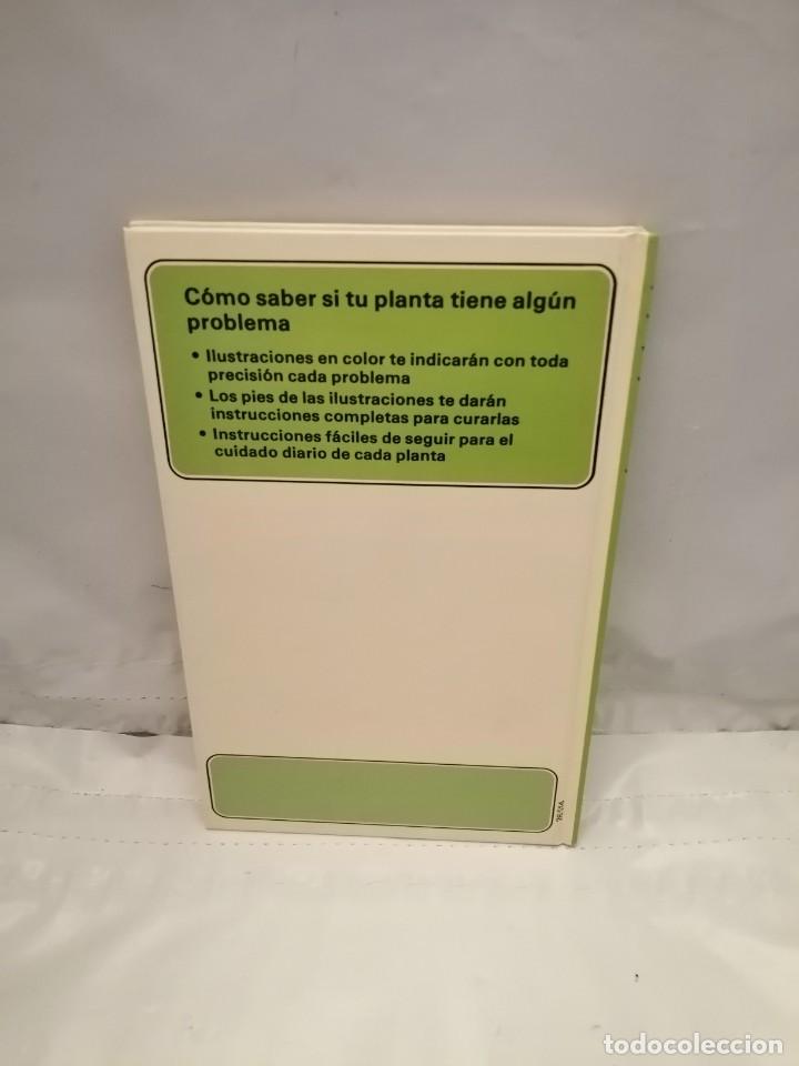 Libros de segunda mano: C&Oacute;MO CUIDAR TUS PLANTAS DE BALC&Oacute;N (TAPA DURA) - Foto 2