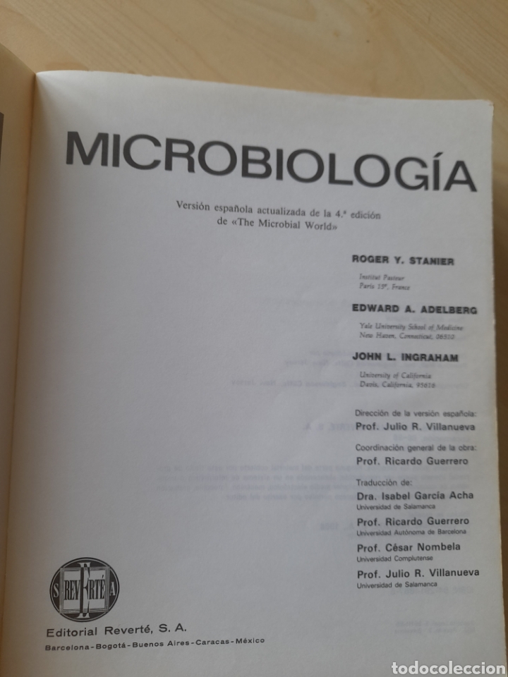 Libros de segunda mano: Microbiologia. Versi&oacute;n espa&ntilde;ola actualizada. Stainer, Adelberg, lngraham - Foto 2