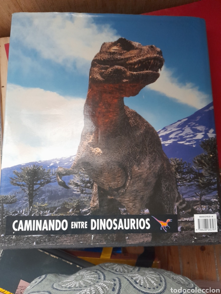 Libros de segunda mano: Caminando entre dinosaurios. Tim Haines - Foto 2