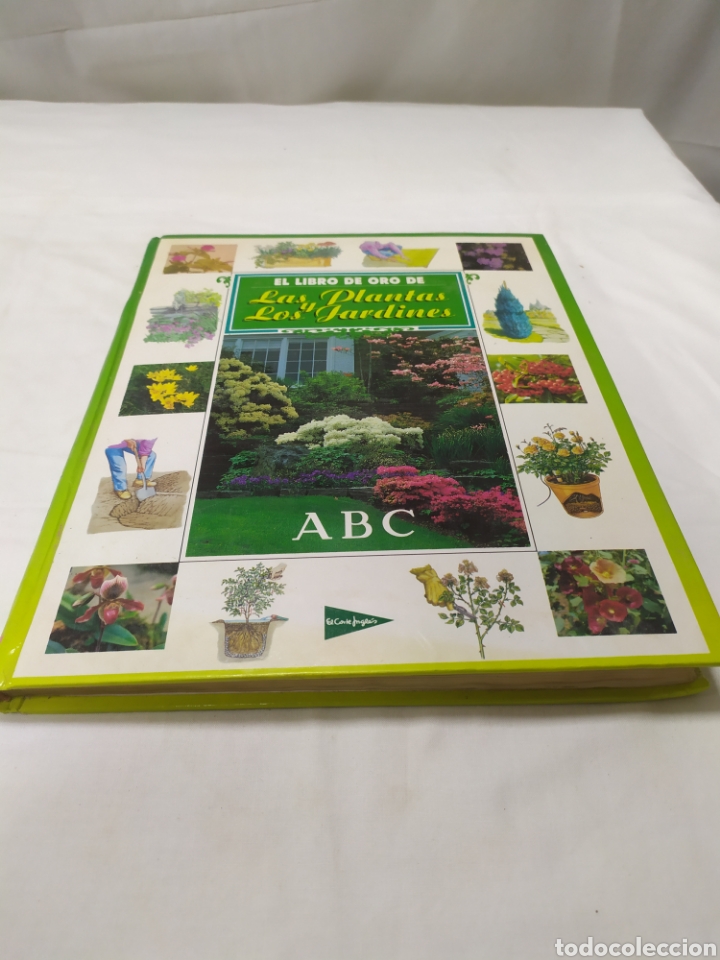 Libros de segunda mano: El libro de oro de las plantas y los jardines, ABC, 1995 - Foto 1