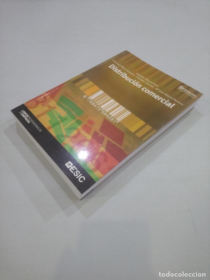 Libros de segunda mano de ciencias: V.A. - Distribuci&oacute;n comercial - Foto 2