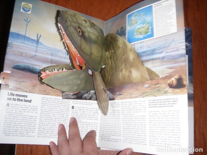 Libros de segunda mano: LIBRO DESPLEGABLE TRES DIMENSIONES EVOLUTION RAYMOND HAWKEY - Foto 3