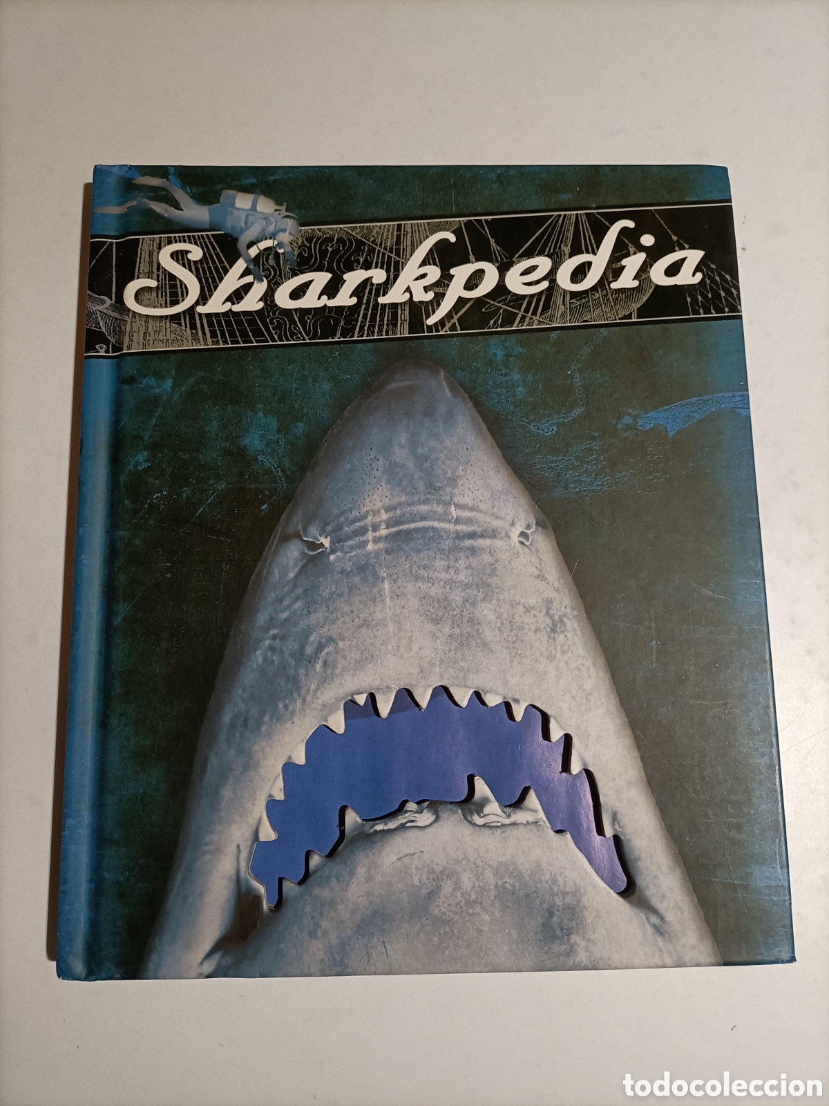 Libros de segunda mano: Sharkpedia . Libro texto en ingl&eacute;s tiburones - Foto 2
