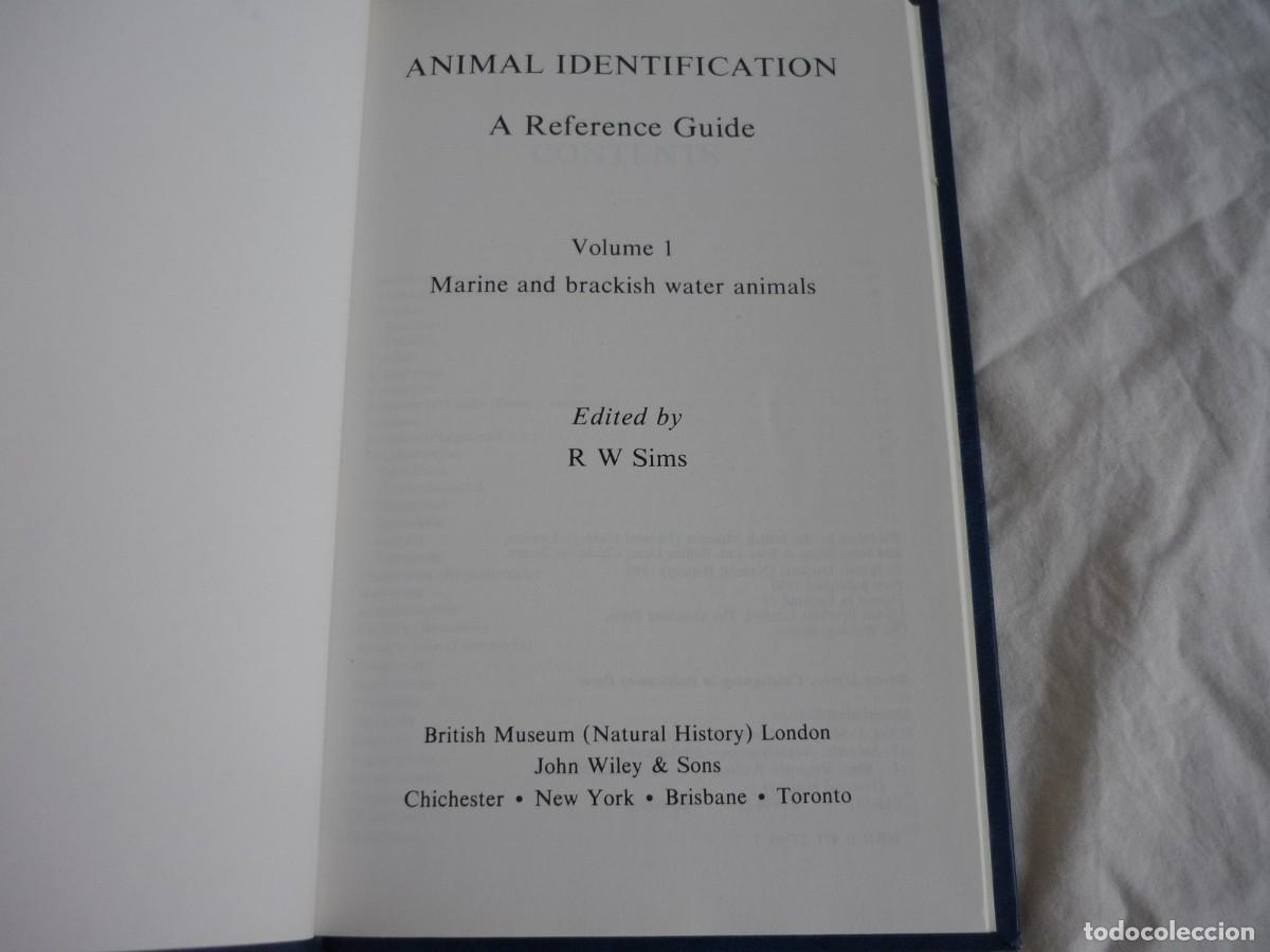 Libros de segunda mano: Animal Identification, A reference Guide, 3 vol&uacute;menes, R.W. Sims 1980, ingl&eacute;s - Foto 6