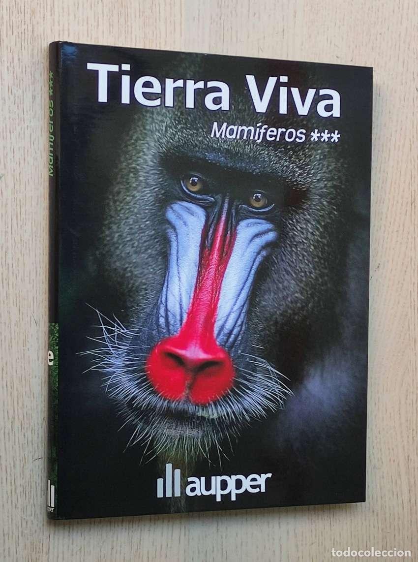 Libros de segunda mano: Tierra viva. MAM&Iacute;FEROS. Tomo III - Foto 1