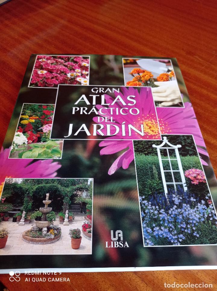 Libros de segunda mano: Gran Atlas pr&aacute;ctico del jardin - Foto 1