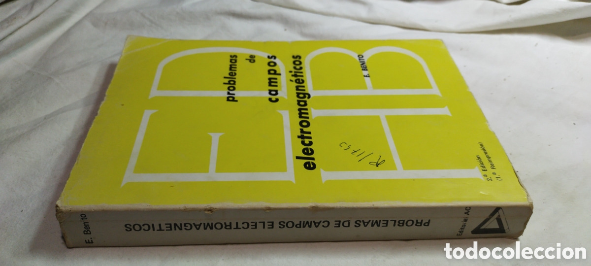 Libros de segunda mano de ciencias: Problemas de campos electromagn&eacute;ticos. Benito. Matem&aacute;ticas - Foto 2