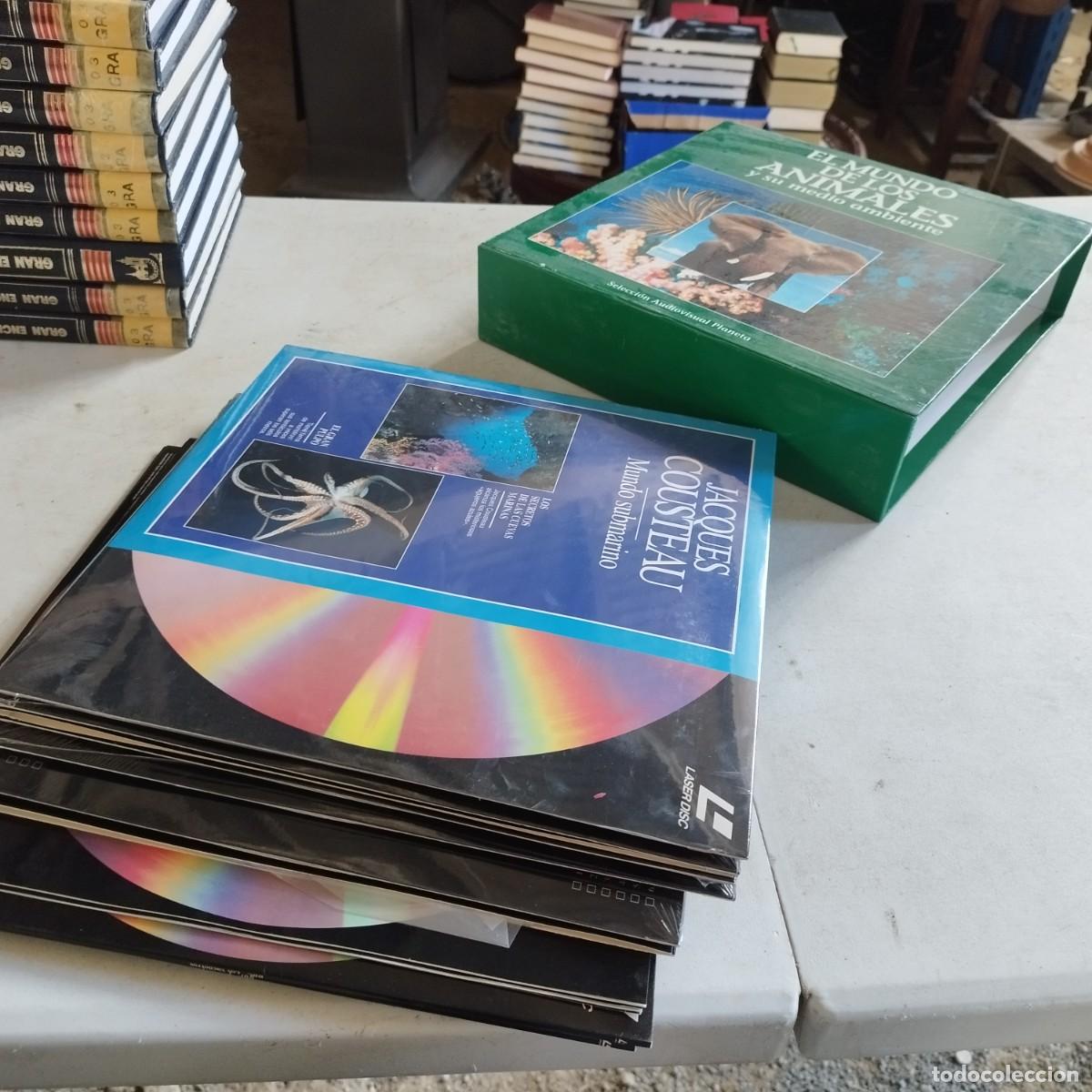 Libros de segunda mano: EL MUNDO DE LOS ANIMALES / 8 DISCOS / GRAVOL33 / - Foto 1