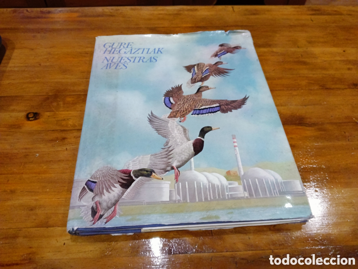 Libros de segunda mano: Nuestras aves . - Foto 1