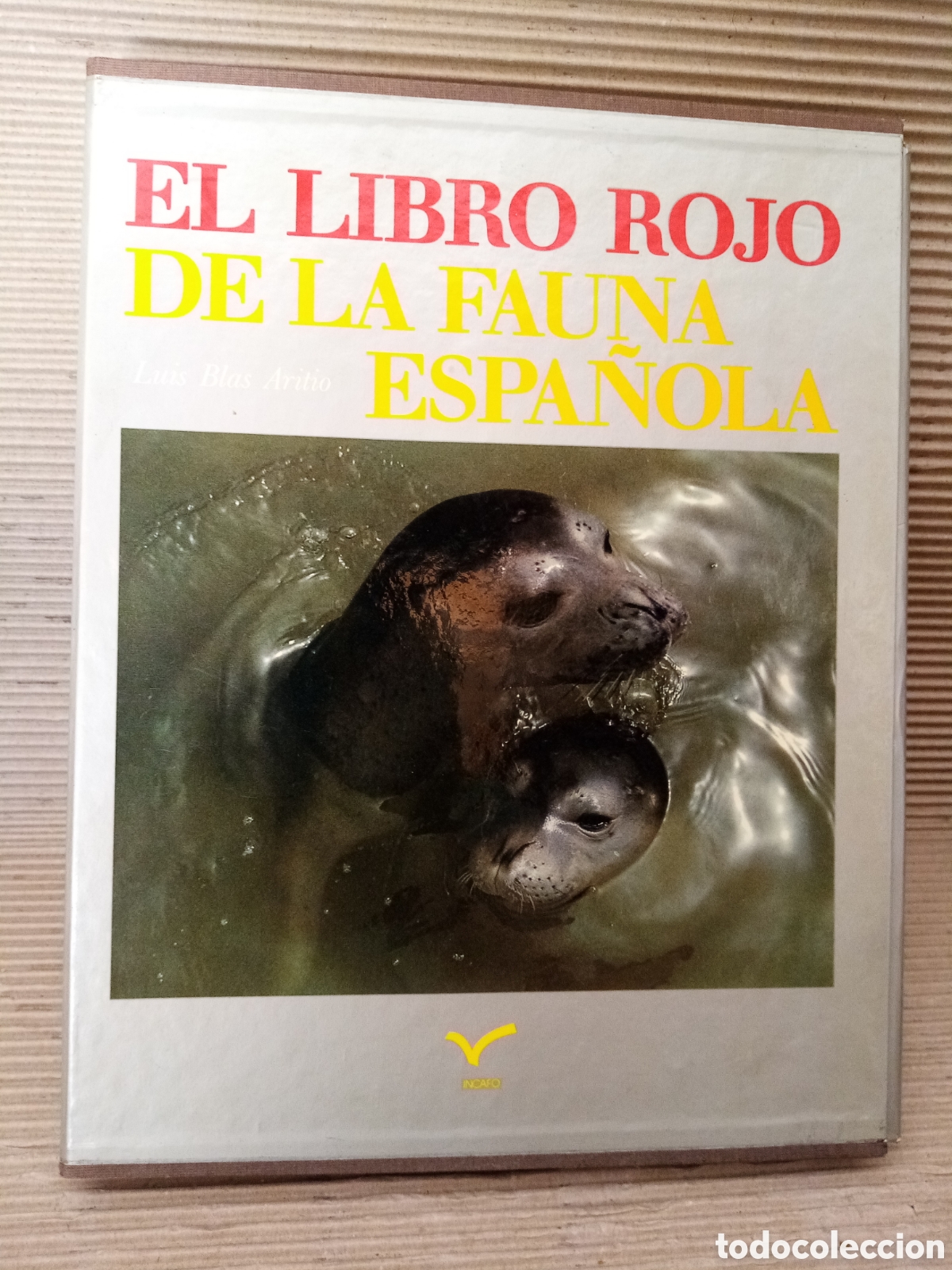 Libros de segunda mano: El libro rojo de la fauna espa&ntilde;ola - Lu&iacute;s Blas Aritio - - Foto 1
