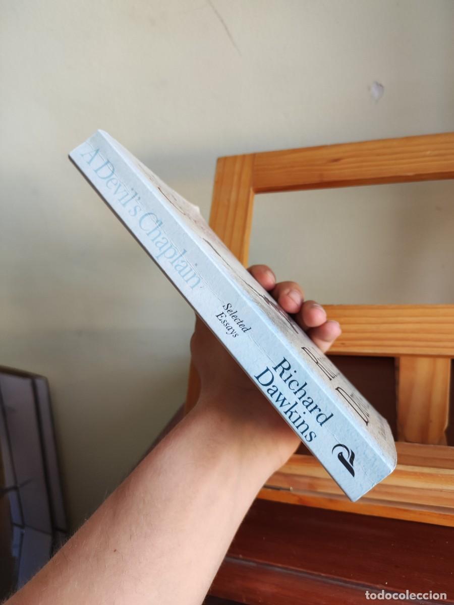 Libros de segunda mano: Richard Dawkins. A DEVILS CHAPLAIN. Selected essays. ENV&Iacute;O 5,99. - Foto 3