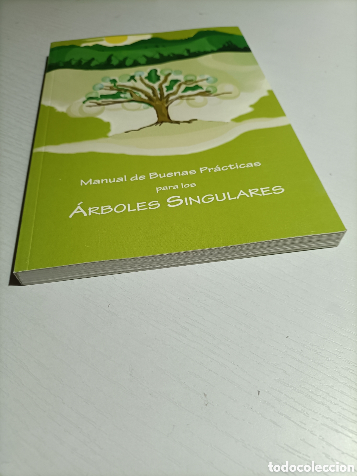 Libros de segunda mano: Manual de buenas pr&aacute;cticas para los &aacute;rboles singulares - Foto 2