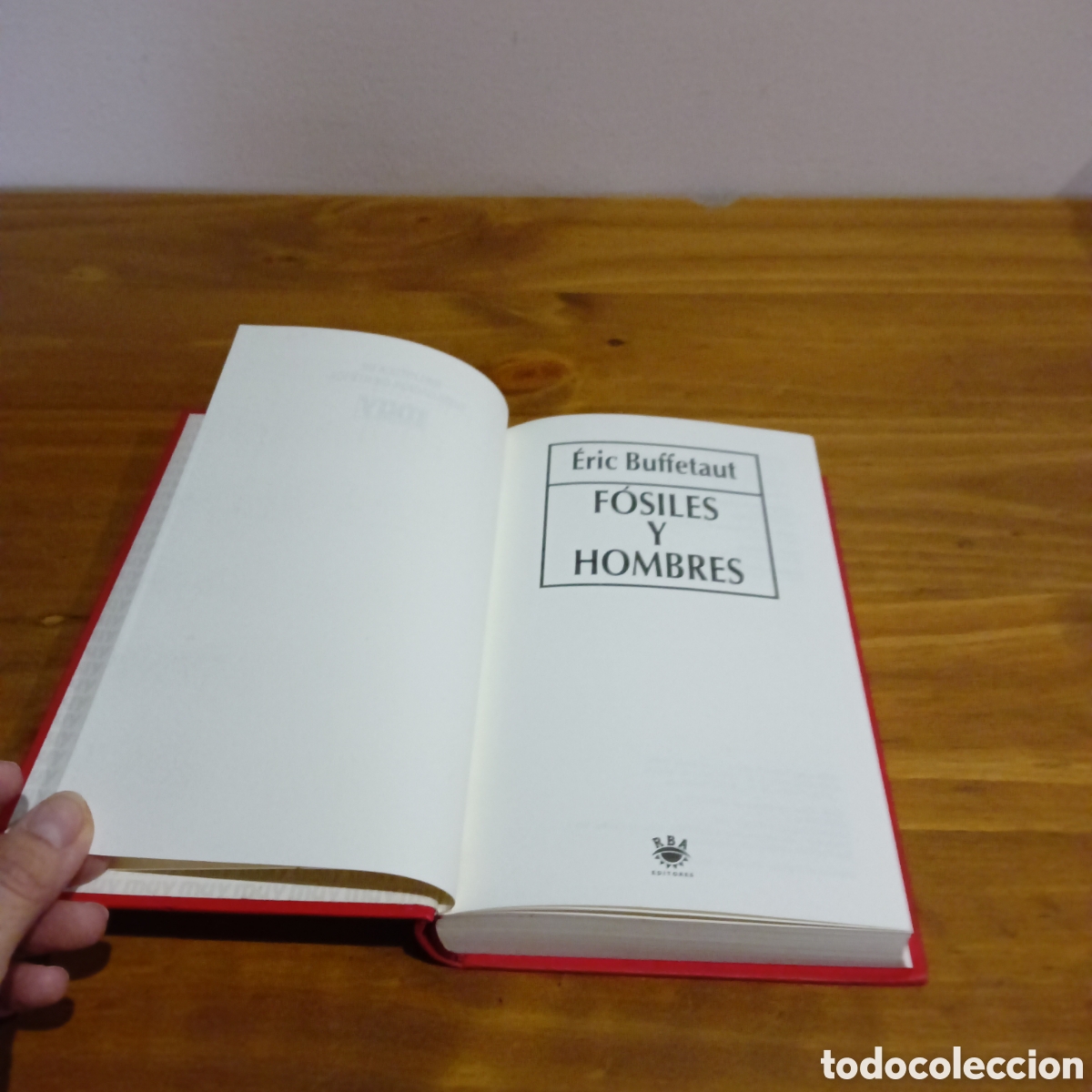Libros de segunda mano: F&oacute;siles y Hombres. Eric Buffetaut - Foto 2