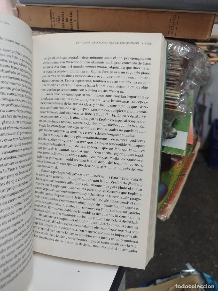 Libros de segunda mano de ciencias: ARIST&Oacute;TELES, LEONARDO, EINSTEIN Y C&Iacute;A. - ERNST PETER FISCHER - EDICIONES ROBINBOOK, 2006 - Foto 4