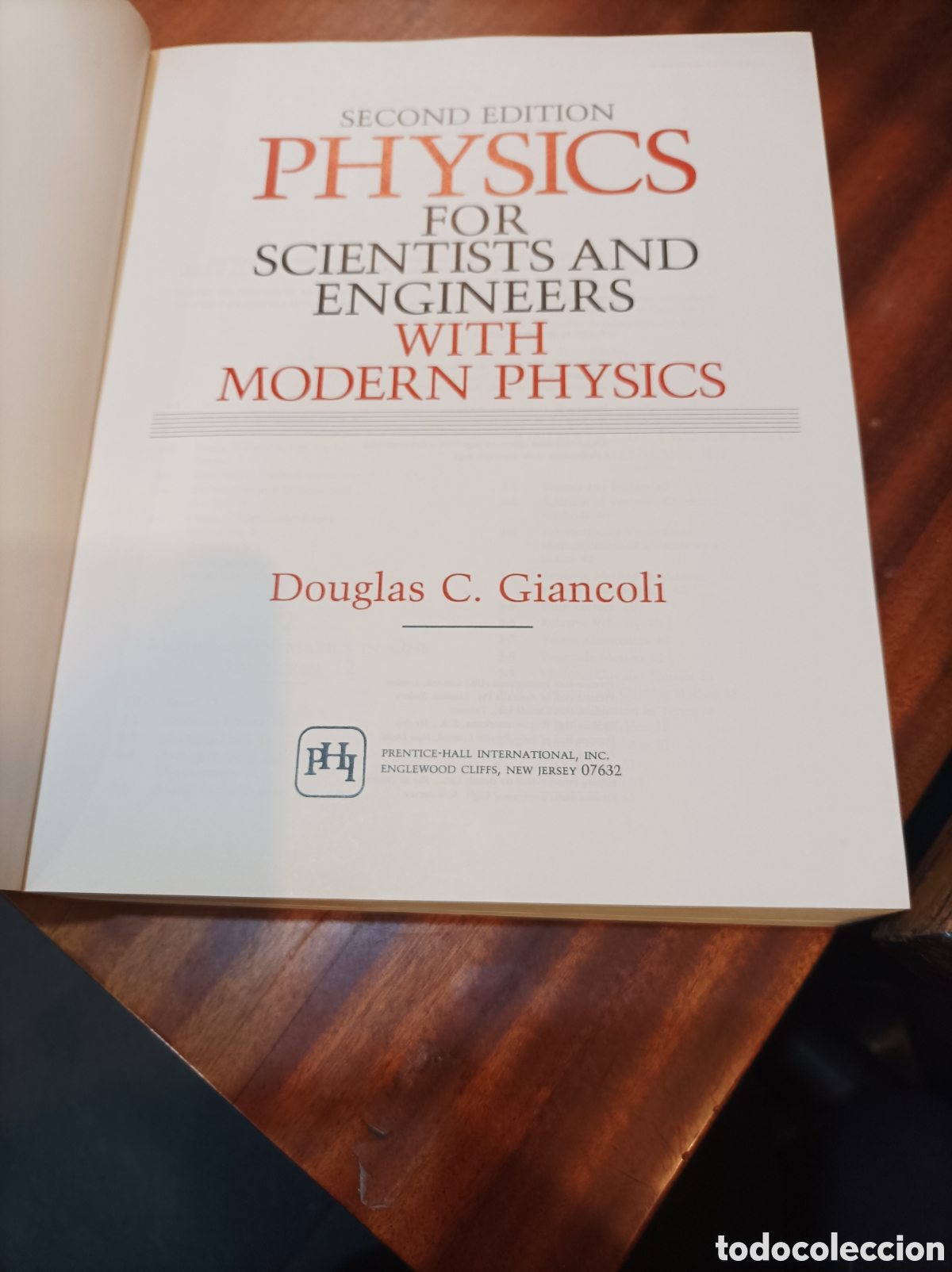 Libros de segunda mano de ciencias: PHYSICS FOR SCIENTISTS AND ENGINEERS WITH MODERN PHYSICS,DOUGLAS C.GIANCOLI.2EDICION INGL&Eacute;S - Foto 2
