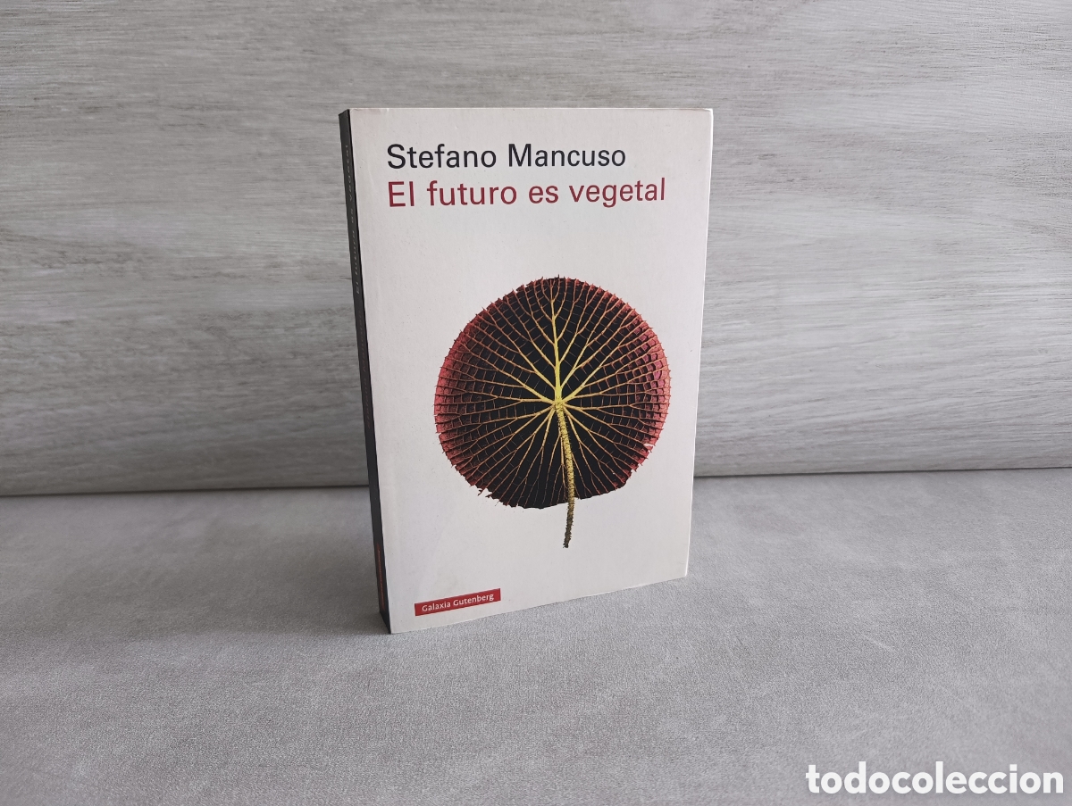 Libros de segunda mano: El futuro es vegetal. Stefano Mancuso. - Foto 1
