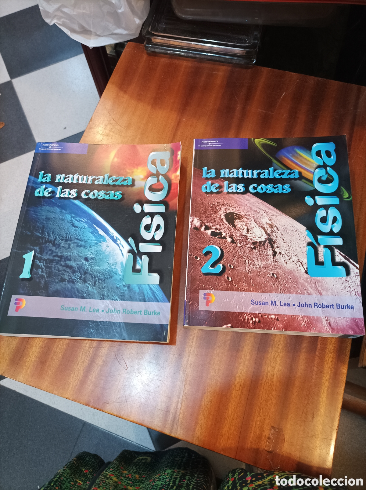 Libri di seconda mano: F&Iacute;SICA LA NATURALEZA DE LAS COSAS .2TOMOS..SUSAN M.LEA,JOHN ROBERT BURKE. EDITORIAL PARANINFO.2001